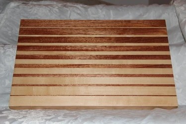 Mahogany and Maple Gradient Edge Grain Cutting Board